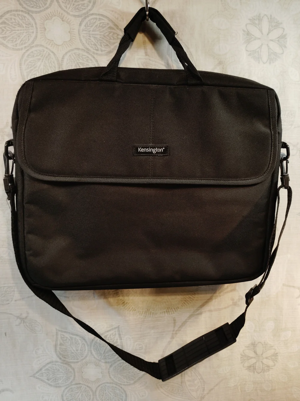 Kingston Black Laptop Messenger Bag for Men